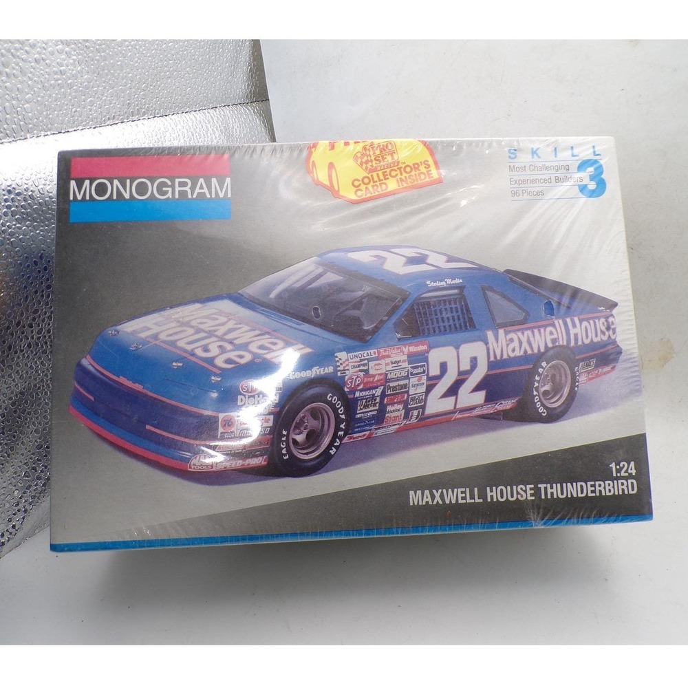 Monogram 1:24 Maxwell House Thunderbird Model Kit 2942 Sterling Marlin NASCAR